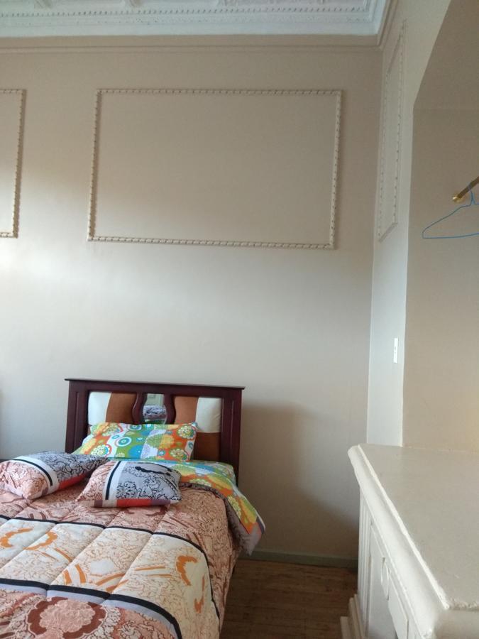 Hostal Mediodia Кіто Екстер'єр фото